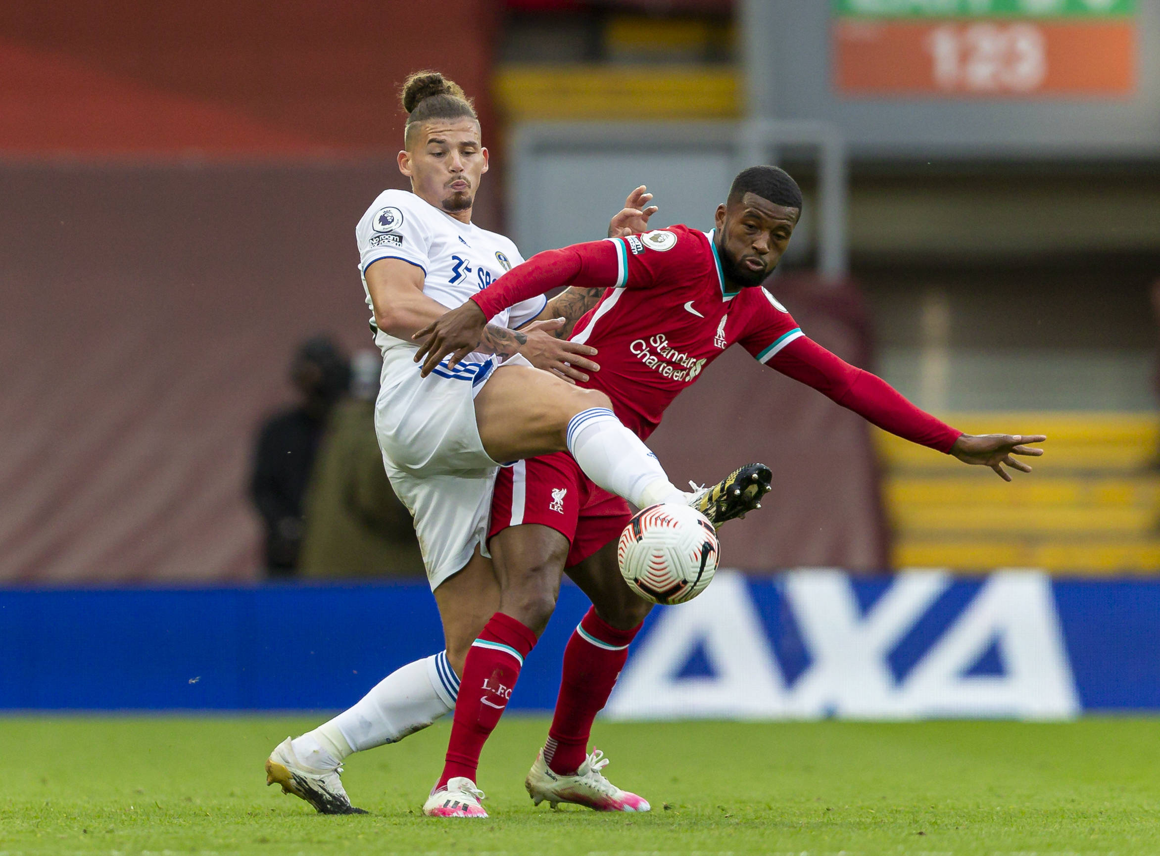 他是个狠人 他是个狠人